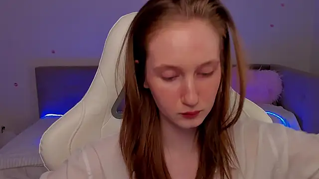 CrystalSoul  online show from November 28, 3:42 am