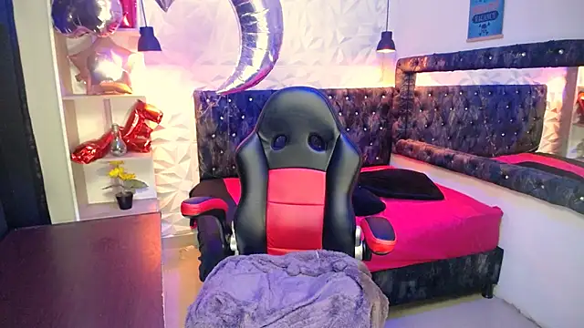 Amy dl online show from September 18, 5:26 pm