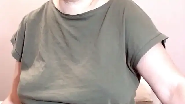 Snapshot of NastyAssxx chatting on February 8, 2:31 pm NastyAssxx online show from February 8, 2:31 pm