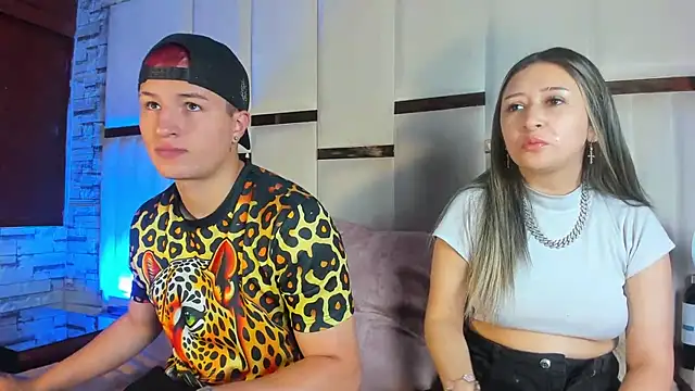 ANLLELOAndANGELA online show from March 31, 3:23 pm