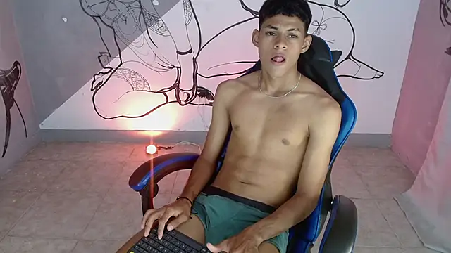 Snapshot of deivid_bigcock1 chatting on October 10, 12:31 am deivid bigcock1 online show from October 10, 12:31 am