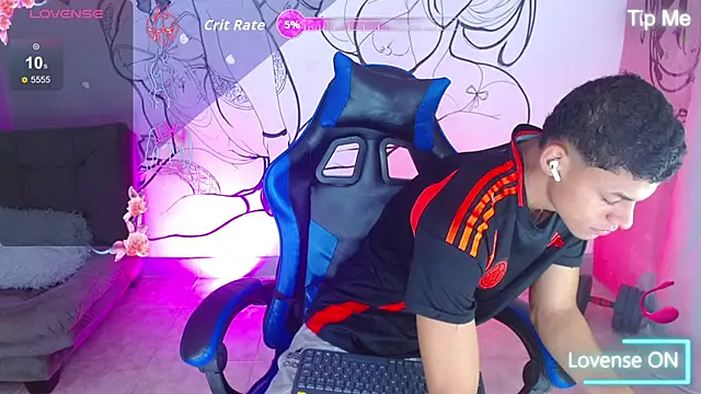 deivid bigcock1 online show from May 7, 12:38 am
