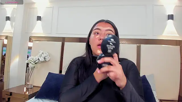 Snapshot of madison_monroy chatting on September 26, 1:15 pm madison monroy online show from September 26, 1:15 pm