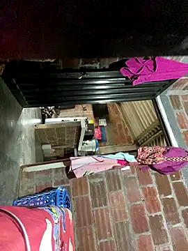 lunasexyhot18 online show from September 23, 7:17 pm