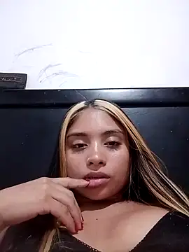 Snapshot of Donceella0024 chatting on September 18, 4:03 am Donceella0024 online show from September 18, 4:03 am