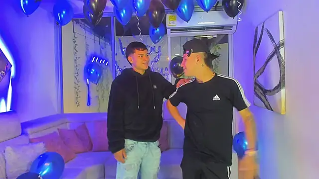 Houseofwarrios online show from December 16, 6:07 am