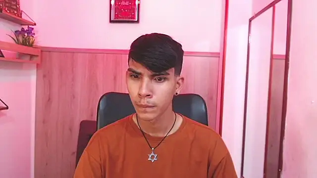 David 925  online show from February 11, 8:36 pm