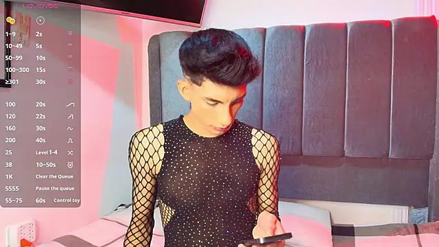 Erick Velveth online show from April 2, 5:49 am