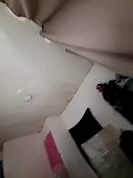 Snapshot of nenalinda69 chatting on October 23, 7:45 pm nenalinda69 online show from October 23, 7:45 pm