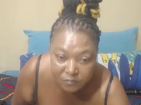 GAIGANTICBOOBS online show from March 28, 3:17 am