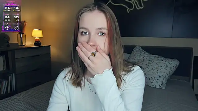 MaliaBourraine online show from October 13, 8:03 am