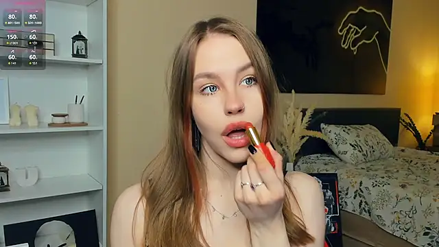 MaliaBourraine online show from May 4, 7:48 am