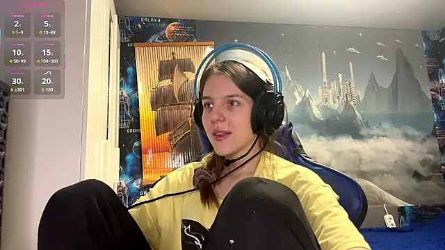 Elira Breeze online show from March 12, 1:17 pm