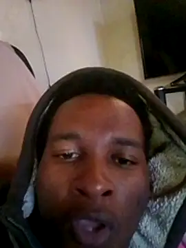 Snapshot of sparrowzy chatting on October 23, 8:13 am sparrowzy online show from October 23, 8:13 am