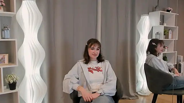 MoriahChestang online show from September 19, 6:15 am