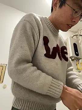 leeyoung  online show from February 28, 1:12 pm