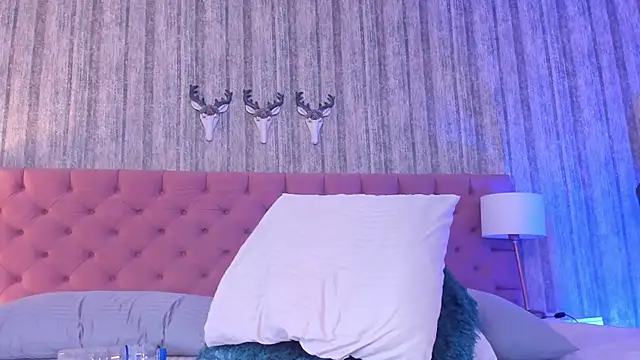 LiaaTurner online show from February 2, 8:51 pm