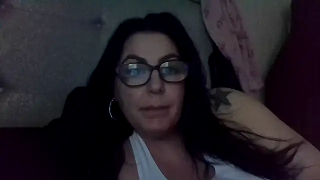 Rileyxxx69 online show from May 16, 12:29 am