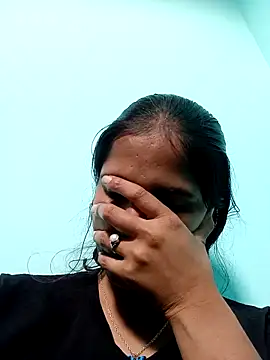 Snapshot of soni_megwal chatting on February 21, 9:54 am soni megwal online show from February 21, 9:54 am