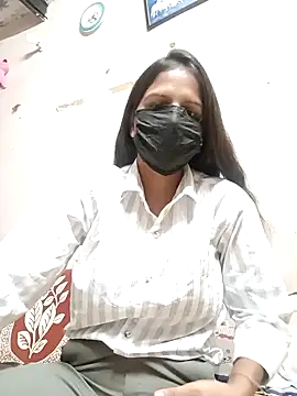 Snapshot of soni_megwal chatting on April 2, 11:19 am soni megwal online show from April 2, 11:19 am