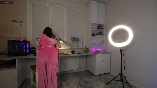 lovekissmes online show from November 2, 3:03 pm