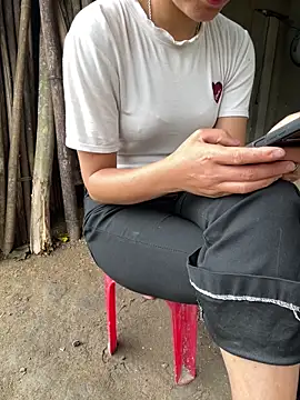 phuongxinhxan online show from April 27, 2:09 am