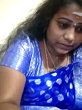 sweetqueen143 online show from October 14, 5:03 pm