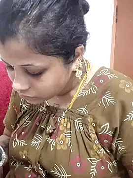 Snapshot of sweetqueen143 chatting on April 19, 3:00 pm sweetqueen143 online show from April 19, 3:00 pm