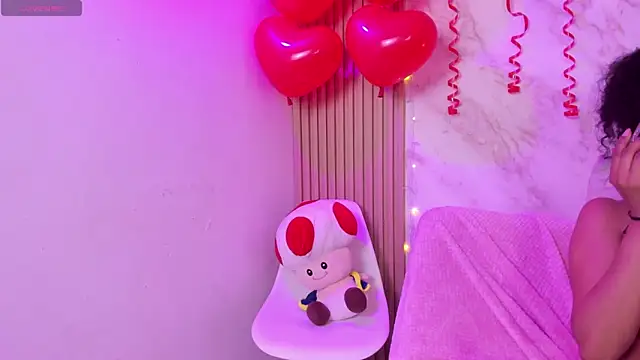 Snapshot of natalia_blue chatting on February 10, 4:38 am natalia blue online show from February 10, 4:38 am