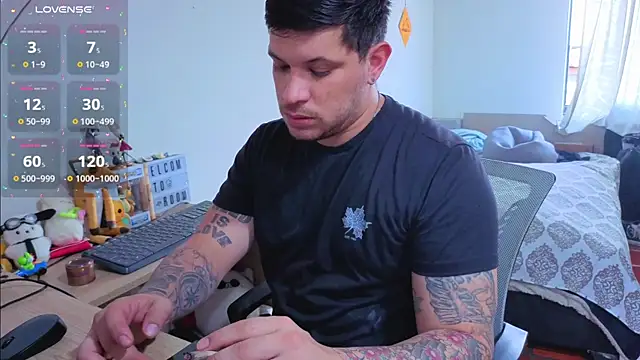 ryden 01 online show from December 21, 6:04 pm