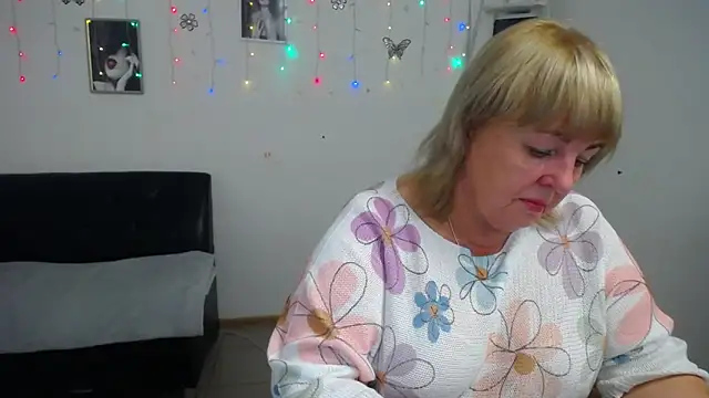 MilenaWedxy online show from October 8, 11:08 am