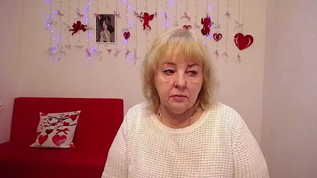 Snapshot of MilenaWedxy chatting on February 6, 9:12 am MilenaWedxy online show from February 6, 9:12 am