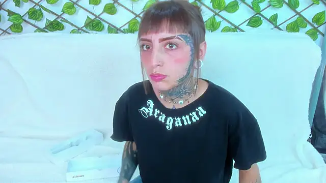 Gyal 8  online show from September 20, 3:07 am