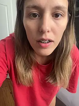 Snapshot of xvalentinaof chatting on February 4, 6:25 pm xvalentinaof online show from February 4, 6:25 pm