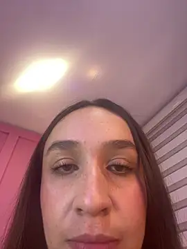 aliissonn online show from February 5, 11:42 pm