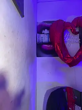 becca wilsson online show from February 15, 1:31 pm