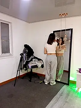 Maddy Rouse1 online show from October 13, 3:50 am