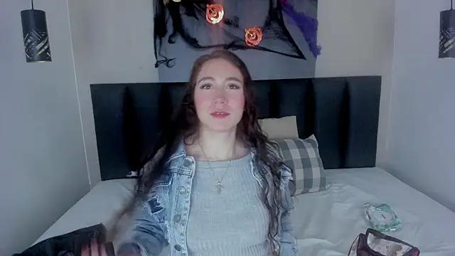 MyApril   online show from October 31, 11:33 am