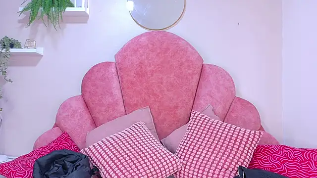 MyApril   online show from March 20, 11:37 am