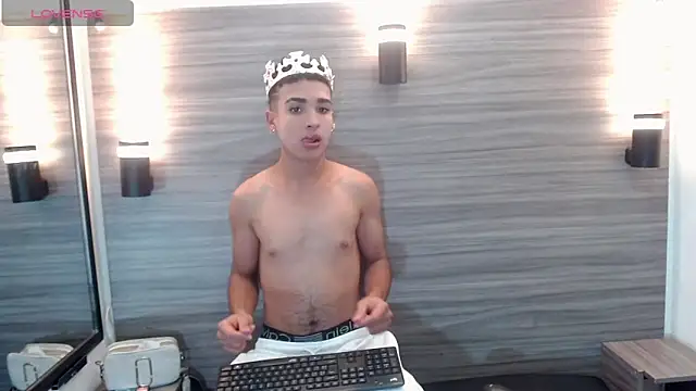 Snapshot of PatrickXX_1 chatting on September 20, 8:43 pm PatrickXX 1 online show from September 20, 8:43 pm