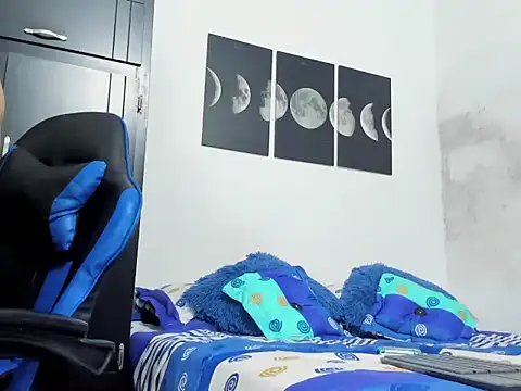 Snapshot of jey_cox23 chatting on October 27, 12:31 pm jey cox23 online show from October 27, 12:31 pm