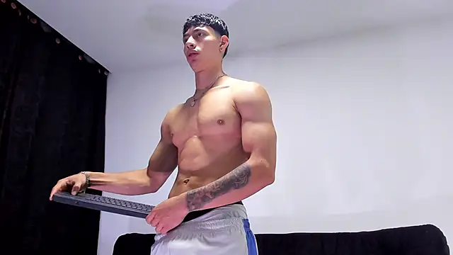 Snapshot of jey_cox23 chatting on January 9, 11:02 am jey cox23 online show from January 9, 11:02 am