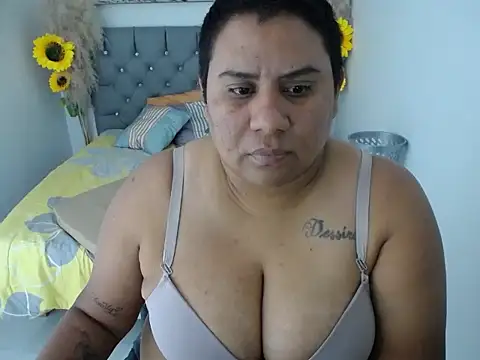 Snapshot of hotlesby_valery chatting on March 18, 8:01 pm hotlesby valery online show from March 18, 8:01 pm