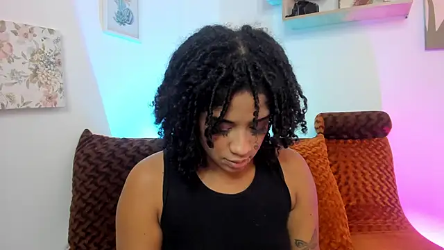 camilafoox7 online show from December 4, 3:16 am