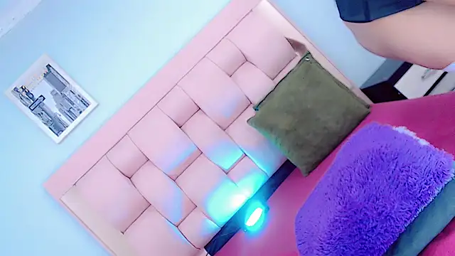 AdharaDaboin online show from October 15, 3:50 am