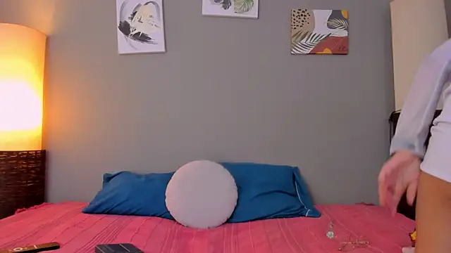 Rouse Monroe online show from October 7, 4:42 am