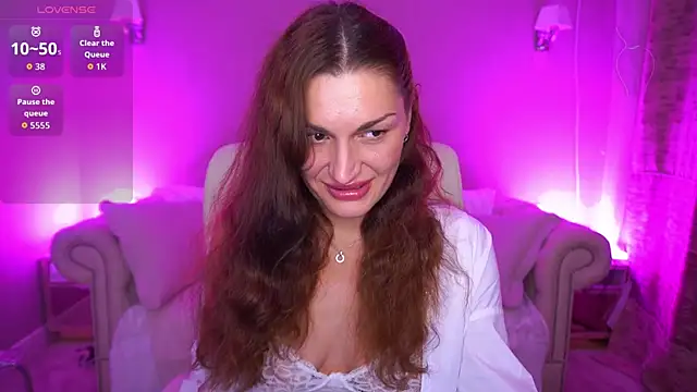 EllaGoldenn online show from October 7, 9:12 pm