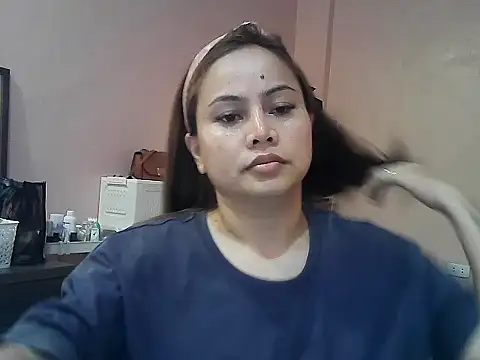 Amarrahlyn online show from May 19, 9:15 am