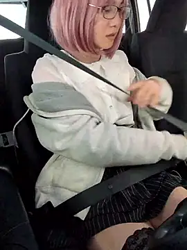 Snapshot of takusaki223 chatting on March 13, 6:20 am takusaki223 online show from March 13, 6:20 am