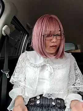 Snapshot of takusaki223 chatting on March 15, 3:34 am takusaki223 online show from March 15, 3:34 am